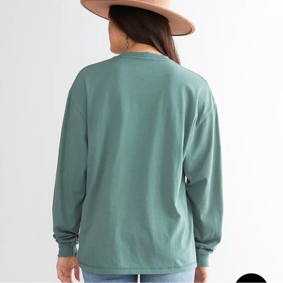 Goodie Two Sleeves Queen of Country T-Shirt - Picture 2 of 6